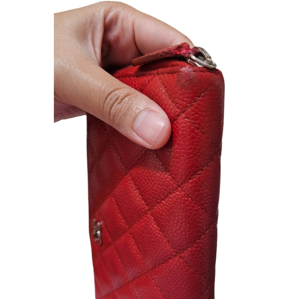 CHANEL Caviar Zippy Wallet - Picture 7 of 7